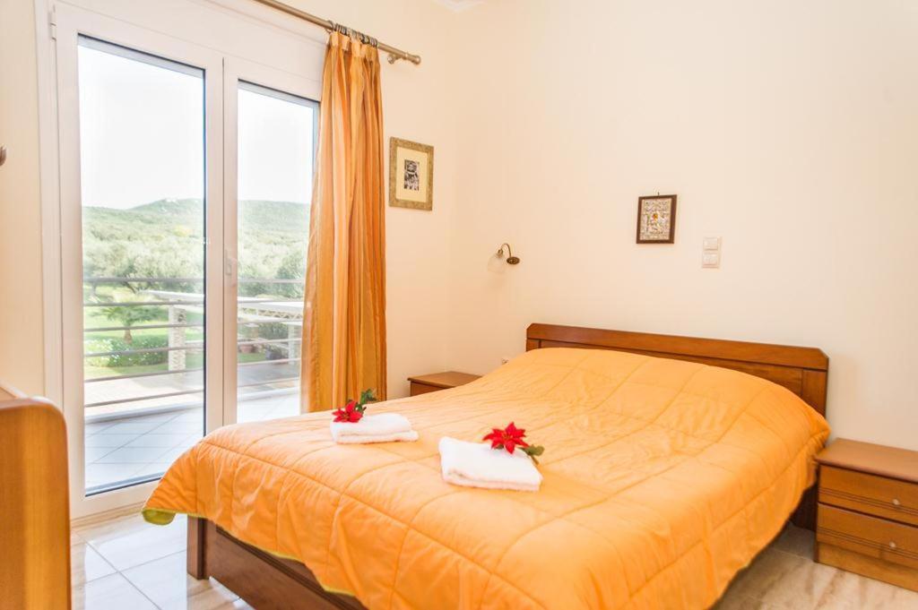Cozy Flats In An Olive Grove By The Sandy Beach Kanalos Екстер'єр фото