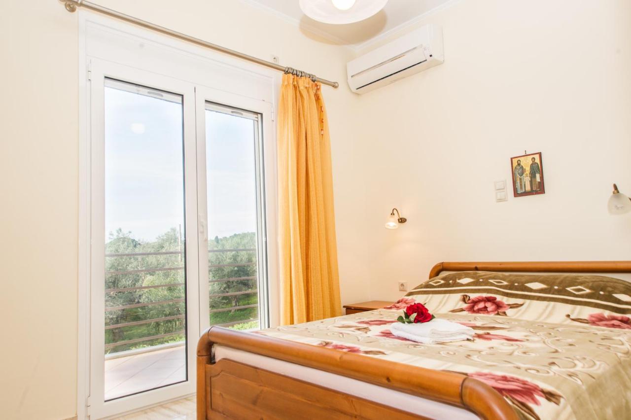 Cozy Flats In An Olive Grove By The Sandy Beach Kanalos Екстер'єр фото
